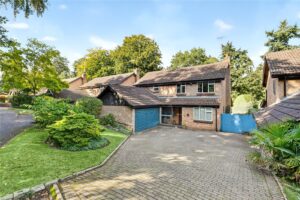 4 bedroom house for sale Luxury Real Estate Brokers london